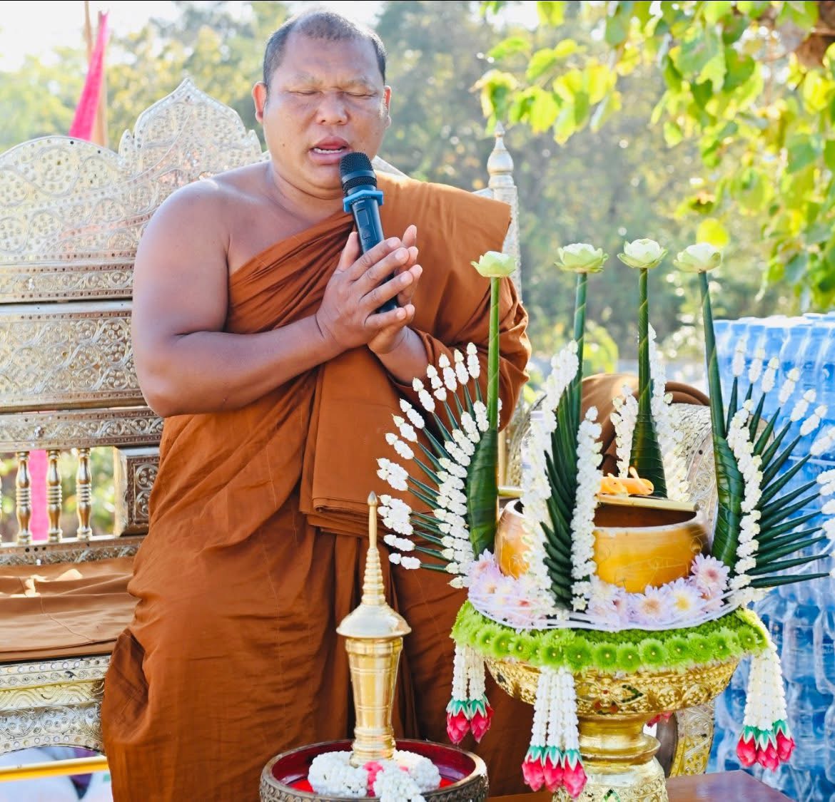 พิธีบังสุกุลกลางแจ้ง